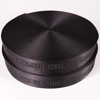 Настроенный логотип из тканей Jacquard Strap Webbing в черном цвете для 38 мм нейлонового плечевого ремня